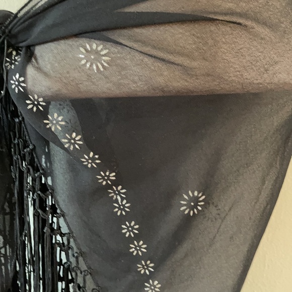 Black sarong - Picture 2 of 2